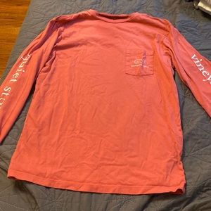 worn twice, jus not a fan of vineyards vines